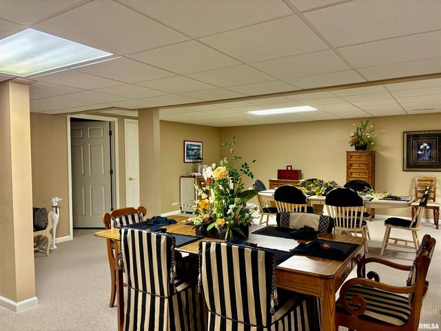 25 ELEANOR Lane, Jacksonville, IL 62650