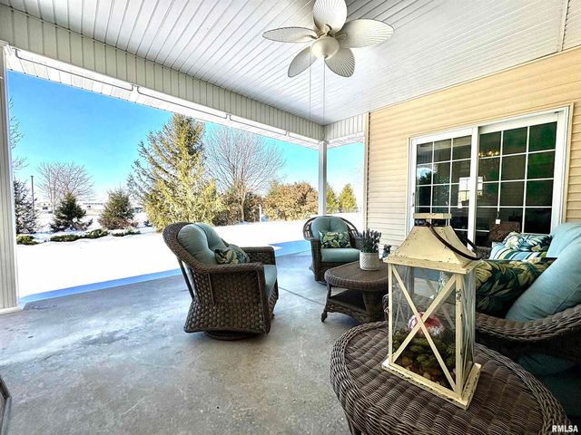 25 ELEANOR Lane, Jacksonville, IL 62650