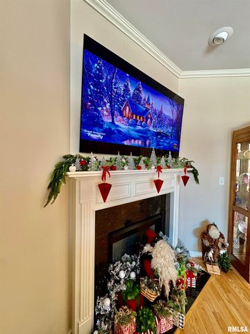 25 ELEANOR Lane, Jacksonville, IL 62650