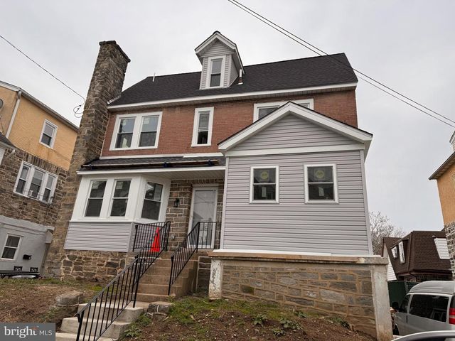 32 KENT RD, Upper Darby, PA 19082