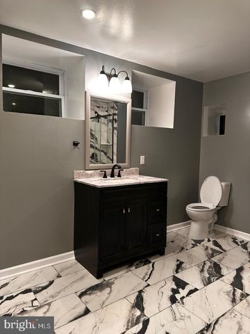 32 KENT RD, Upper Darby, PA 19082