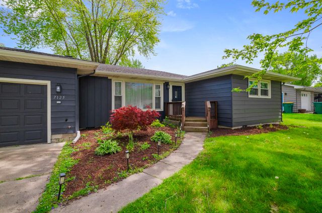 7125 Delaware Street, Merrillville, IN 46410