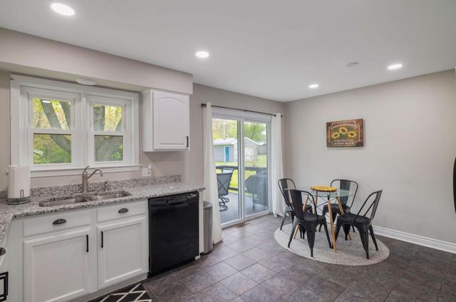 7125 Delaware Street, Merrillville, IN 46410