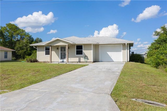 4204 34th ST SW, Lehigh Acres, FL 33976