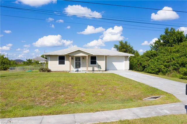 4204 34th ST SW, Lehigh Acres, FL 33976