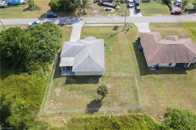 4204 34th ST SW, Lehigh Acres, FL 33976