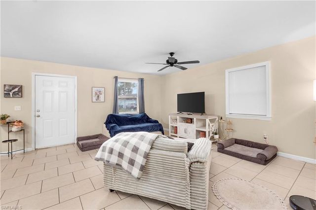 4204 34th ST SW, Lehigh Acres, FL 33976