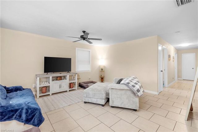 4204 34th ST SW, Lehigh Acres, FL 33976