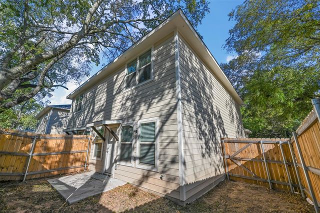 105 SE 4th Street 1, Bonham, TX 75144