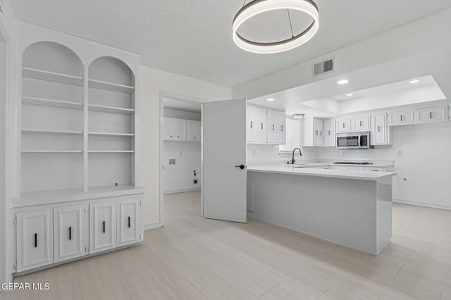 501 PALMARY Drive, El Paso, TX 79912