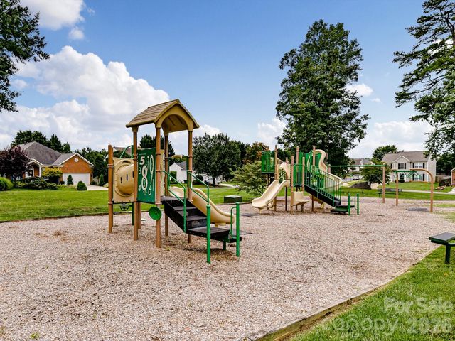 9539 Stawell Drive, Huntersville, NC 28078