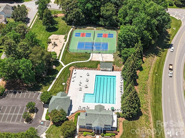 9539 Stawell Drive, Huntersville, NC 28078