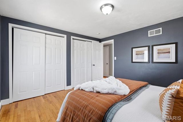 7827 Milan Avenue, University City, MO 63130