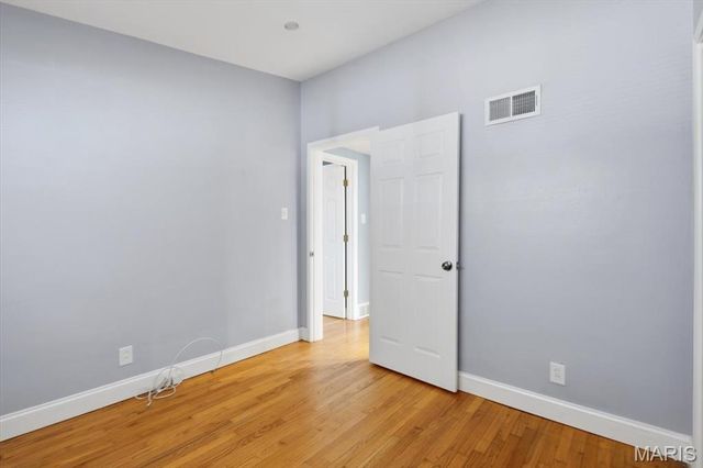 7827 Milan Avenue, University City, MO 63130