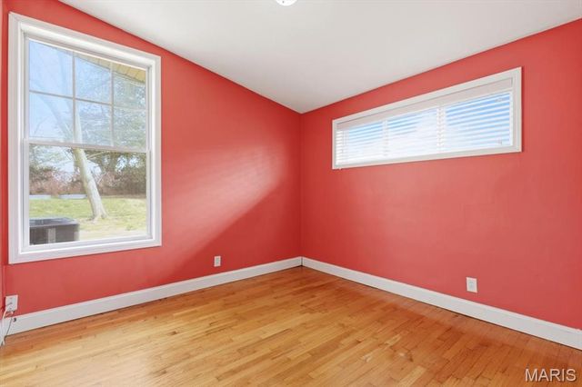 7827 Milan Avenue, University City, MO 63130