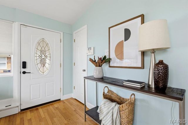 7827 Milan Avenue, University City, MO 63130