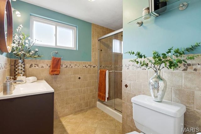 7827 Milan Avenue, University City, MO 63130