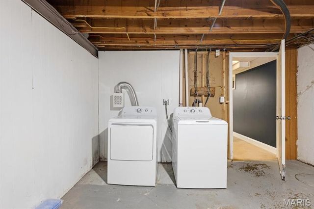 7827 Milan Avenue, University City, MO 63130