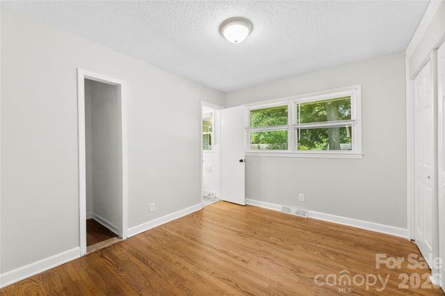 619 Greenbriar Avenue, Rock Hill, SC 29730