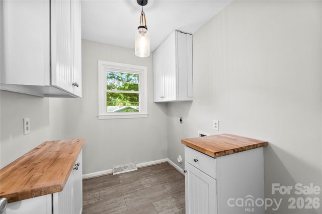 619 Greenbriar Avenue, Rock Hill, SC 29730