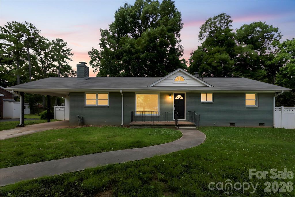 619 Greenbriar Avenue, Rock Hill, SC 29730
