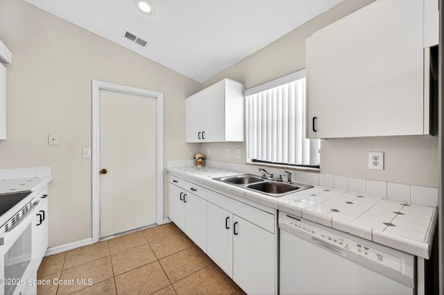 7022 Hammock Trace Drive, Melbourne, FL 32940