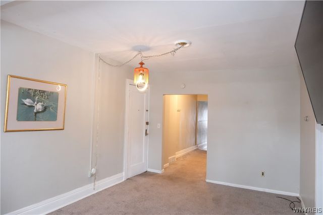 82 Fargo 5, Buffalo, NY 14201