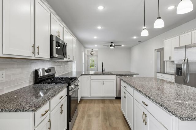 10902 Bonfire Trail, Beasley, TX 77417