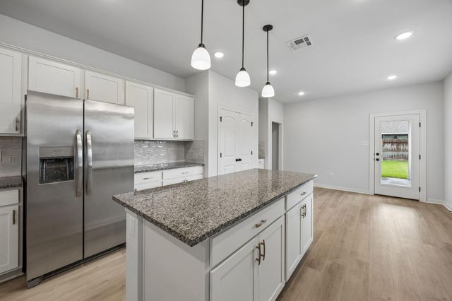 10902 Bonfire Trail, Beasley, TX 77417