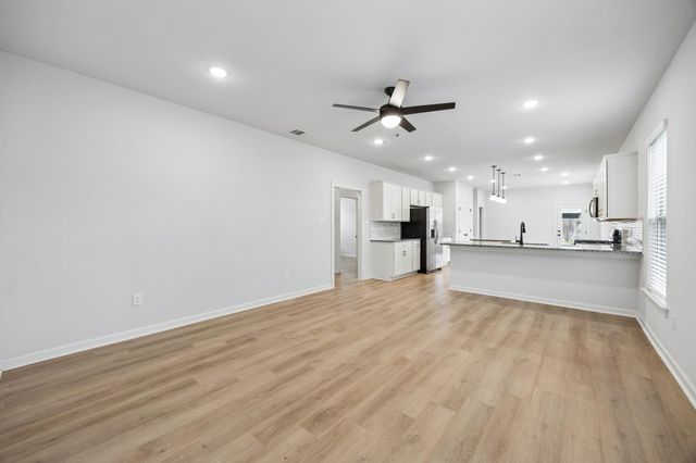 10902 Bonfire Trail, Beasley, TX 77417