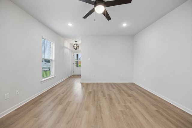 10902 Bonfire Trail, Beasley, TX 77417