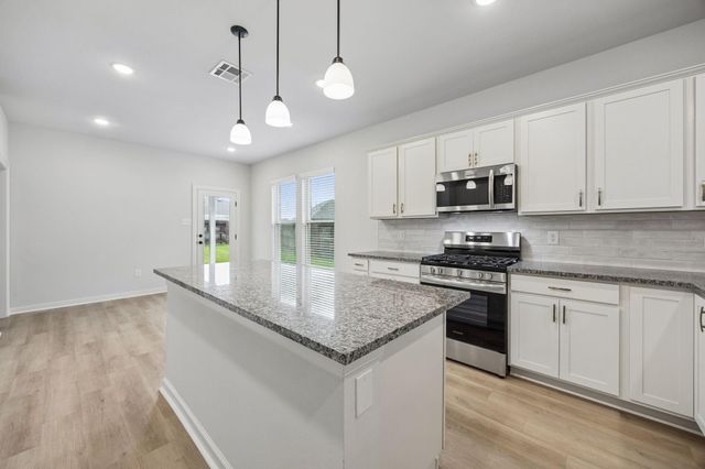 10902 Bonfire Trail, Beasley, TX 77417