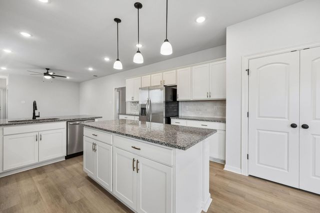 10902 Bonfire Trail, Beasley, TX 77417