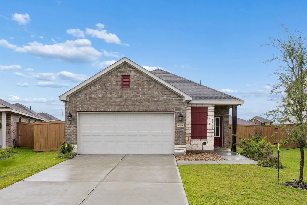 10902 Bonfire Trail, Beasley, TX 77417