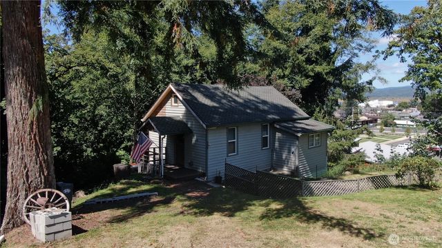 509 Second Street E, South Bend, WA 98586