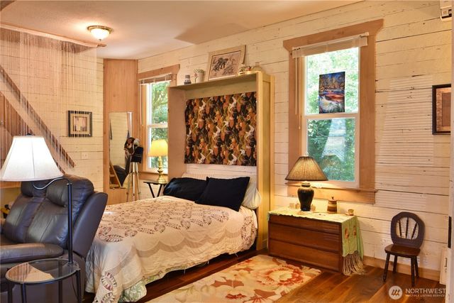 509 Second Street E, South Bend, WA 98586