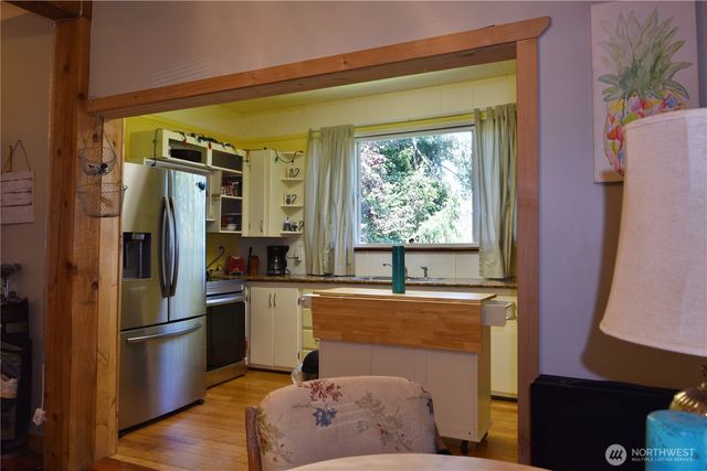 509 Second Street E, South Bend, WA 98586