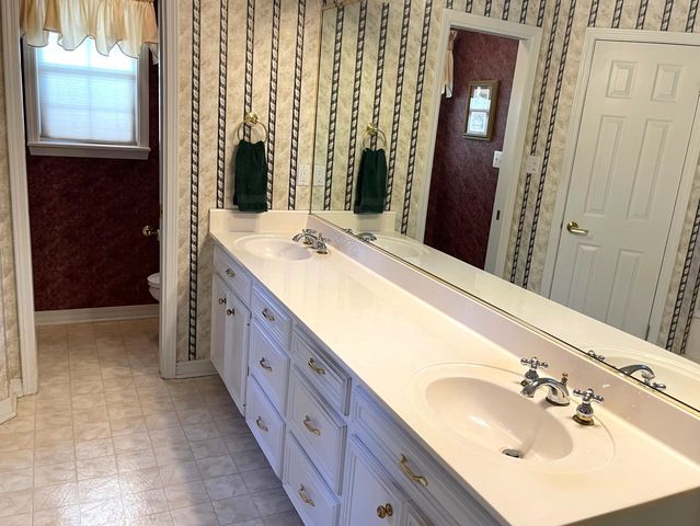 5627 Woodhaven Drive, Keithville, LA 71047