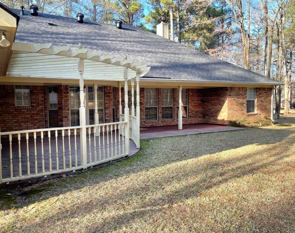 5627 Woodhaven Drive, Keithville, LA 71047