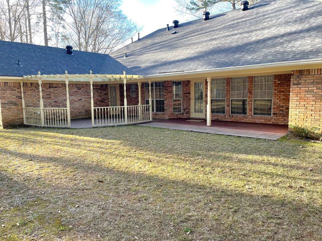 5627 Woodhaven Drive, Keithville, LA 71047