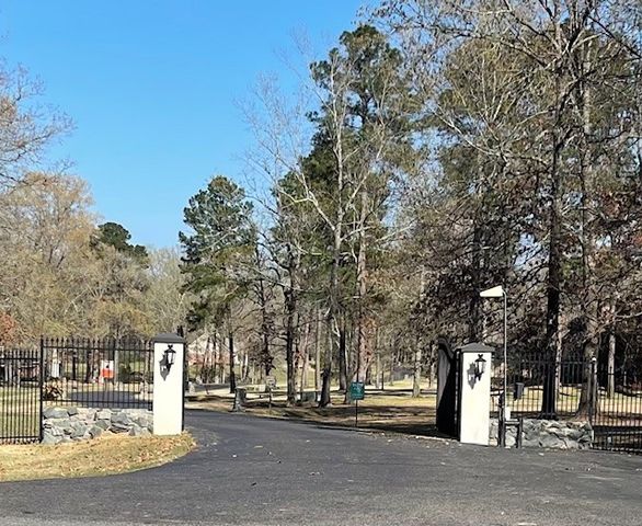 5627 Woodhaven Drive, Keithville, LA 71047