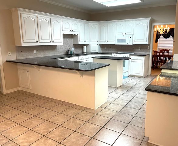 5627 Woodhaven Drive, Keithville, LA 71047