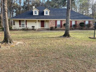 5627 Woodhaven Drive, Keithville, LA 71047