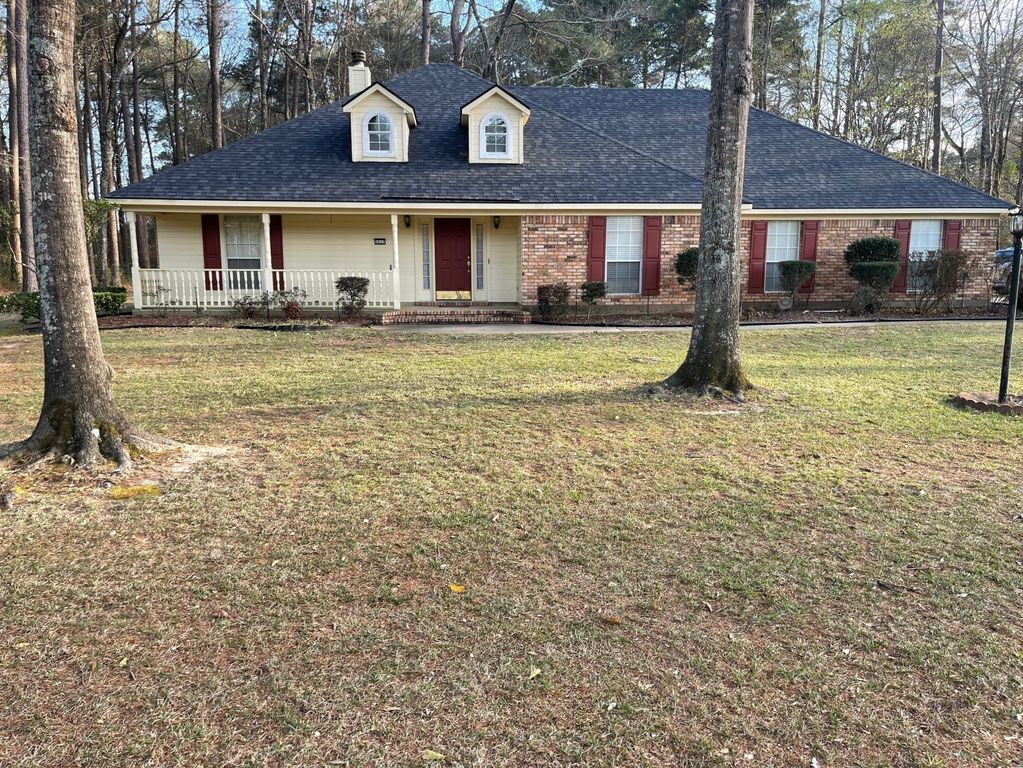 5627 Woodhaven Drive, Keithville, LA 71047