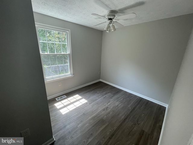 9412 CHIPPENHAM DR, Laurel, MD 20723