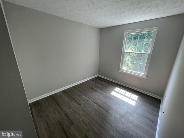 9412 CHIPPENHAM DR, Laurel, MD 20723
