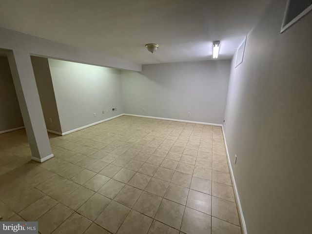 9412 CHIPPENHAM DR, Laurel, MD 20723