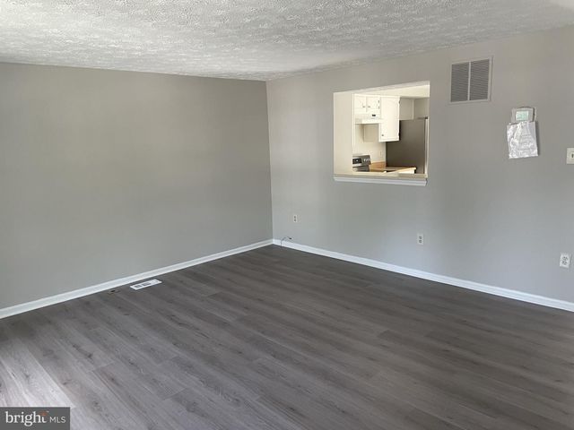 9412 CHIPPENHAM DR, Laurel, MD 20723