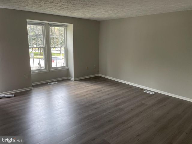 9412 CHIPPENHAM DR, Laurel, MD 20723