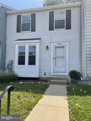 9412 CHIPPENHAM DR, Laurel, MD 20723